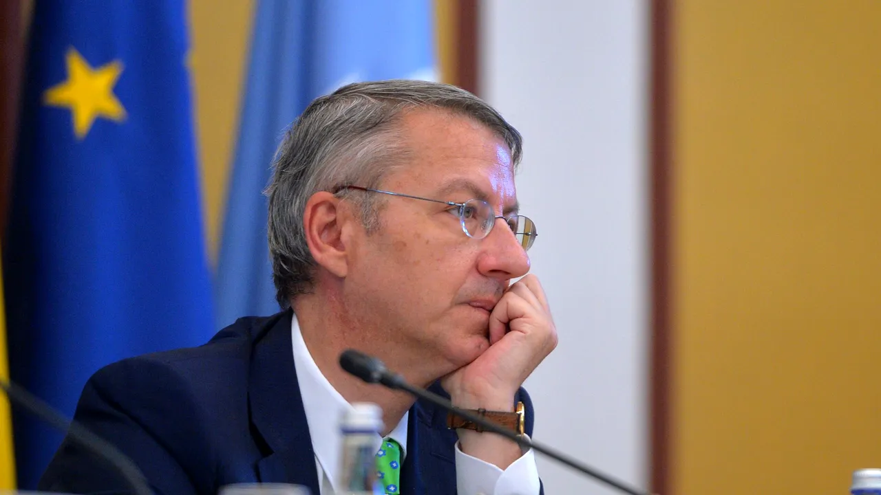 Iohannis a semnat decretul numirii lui George Ciamba ca ministru al Afacerilor Europene/ Cine este noul membru al Guvernului Dăncilă