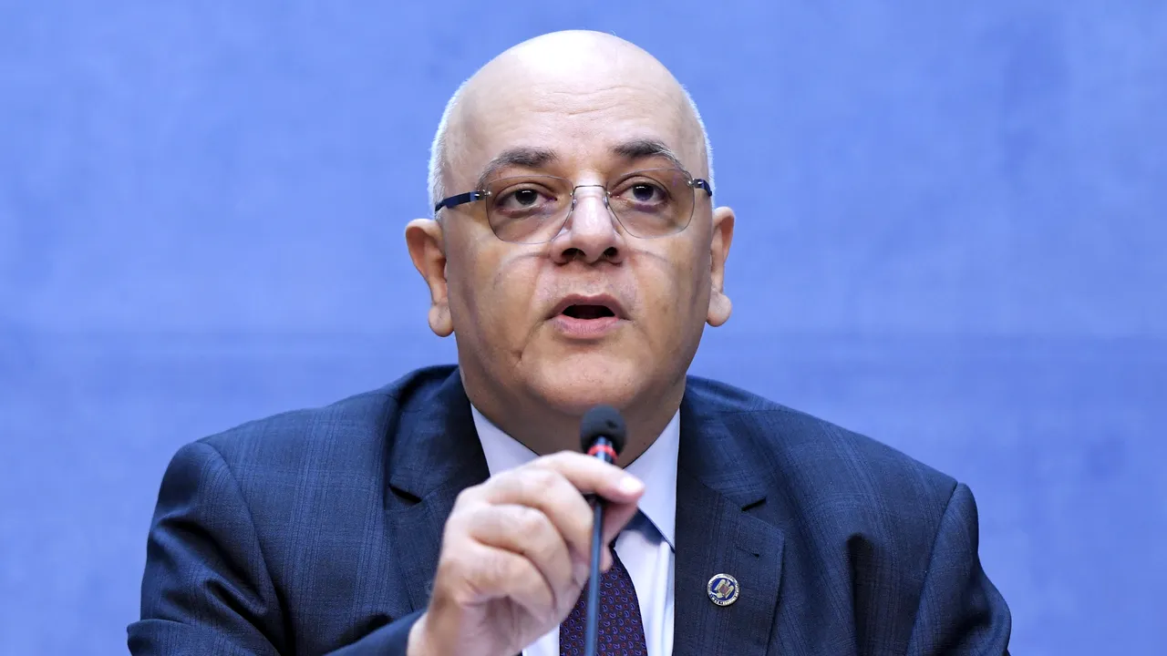 Arafat: Pacienţii nu pot fi refuzaţi pe motivul că nu există confirmarea că sunt pozitivi sau negativi la Covid-19 / Medicii, obligaţi să accepte detaşarea