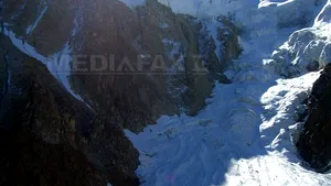 Pietre preţioase în valoare de câteva sute de mii de euro, descoperite de un alpinist pe Mont-Blanc