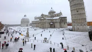 Trafic aerian, rutier şi feroviar perturbat în centrul Italiei, din cauza ninsorilor abundente