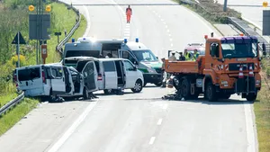 ACCIDENT GRAV în Germania: Doi români au murit, iar cinci au fost grav răniţi. MAE confirmă informaţiile - FOTO
