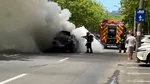 Un Logan a luat foc în urma unui accident în Sectorul 3. O mamă și două fetițe erau în mașină