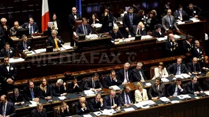 Deputaţii italieni au adoptat măsurile economice promise Uniunii Europene. Urmează demisia lui Berlusconi