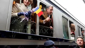 Trenul regal, în călătorie simbolică prin ţară, de Ziua Naţională - FOTO