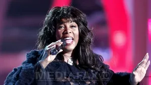 Donna Summer şi Public Enemy vor fi incluşi în Rock and Roll Hall of Fame în 2013 - VIDEO
