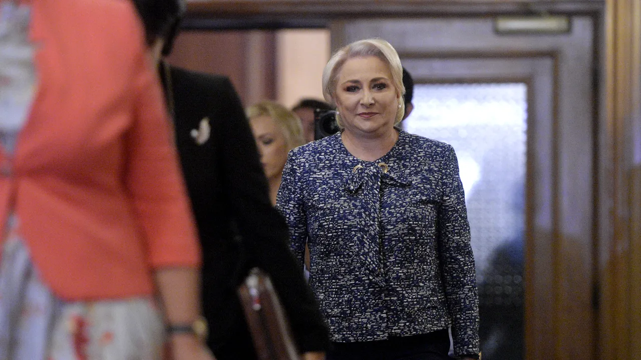 Majorarea salariului minim de la 1 noiembrie, RESPINSĂ categoric de premierul Dăncilă: În niciun caz/ Ce dată a avansat pentru măsură