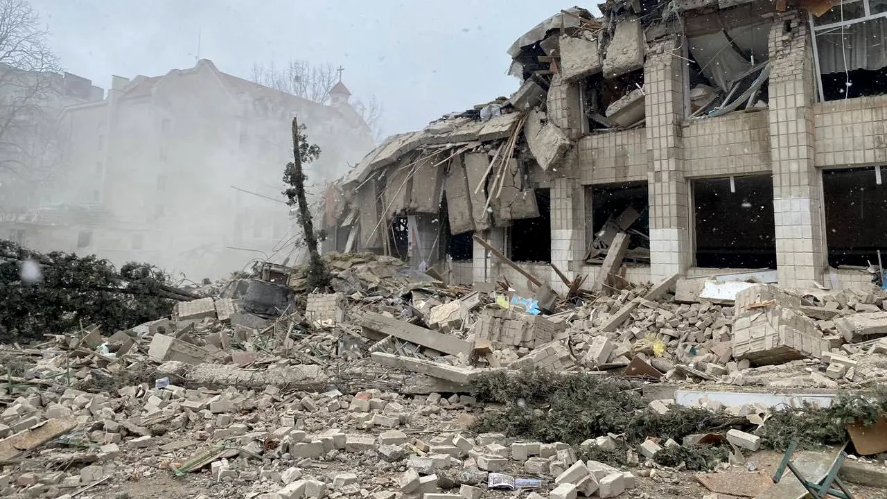 Războiul din Ucraina, ziua 957. NATO îşi sporeşte forţa militară / Zelenski blochează ipoteza acordării de teritorii Rusiei în schimbul aderării la Ucrainei la Alianţă: nu cedăm nimic