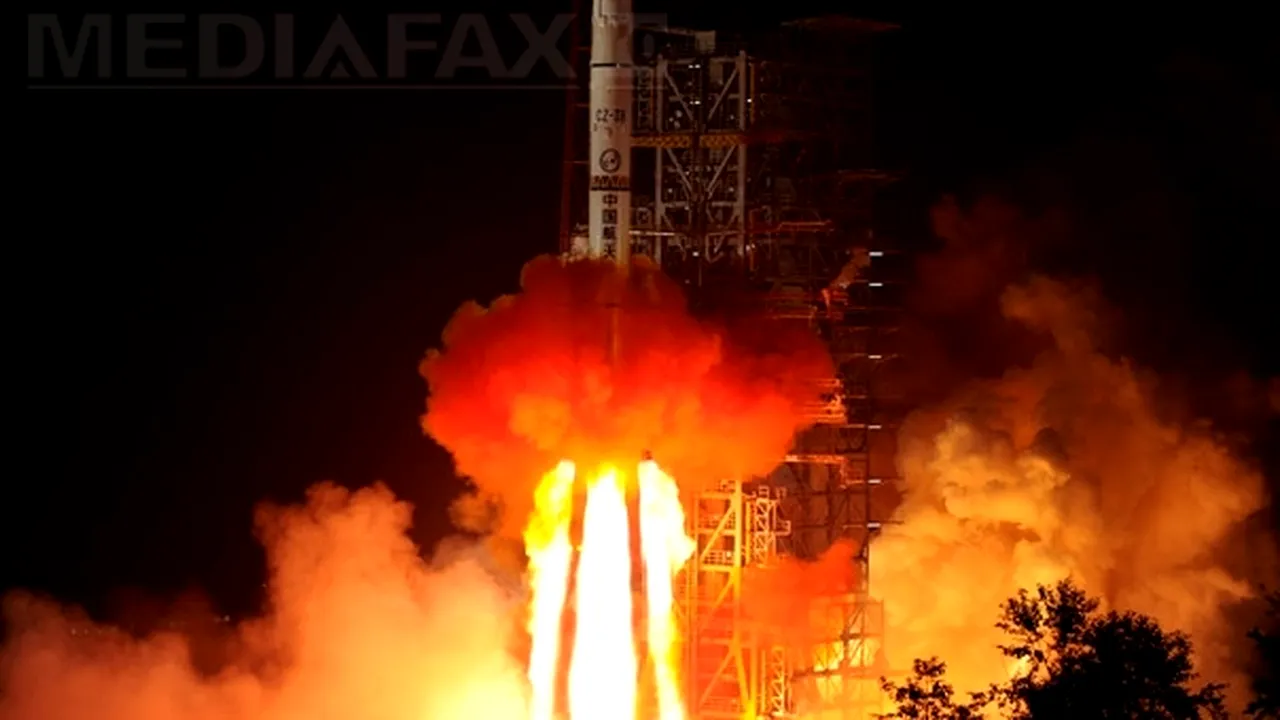 China a lansat roverul spaţial Iepurele de jad, având ca misiune explorarea Lunii
