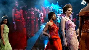 Romaniţa Iovan şi-a prezentat la New York cea mai nouă colecţie de modă