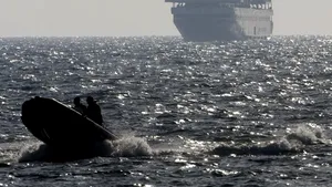Iaht cu 1,2 tone de cocaină la bord, depistat în Oceanul Atlantic