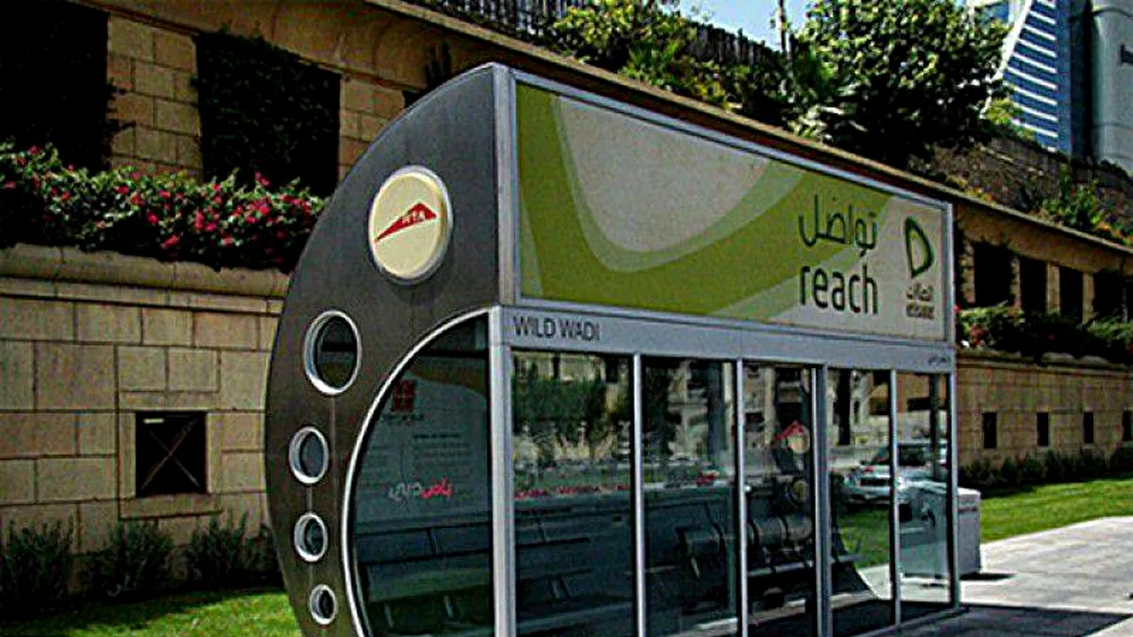 100.000 de euro, în bugetul uneia dintre cele mai bogate comune din ţară, pentru staţii de autobuz ca în Dubai: 