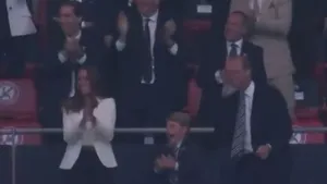 VIDEO Imaginile care au făcut înconjurul lumii. Bucuria prinţului George la golul marcat de Anglia în finala Euro 2020