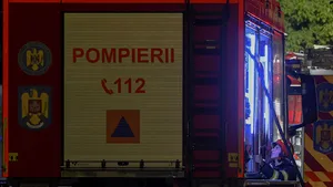 Incendiu într-un tren aflat în oraşul Titu