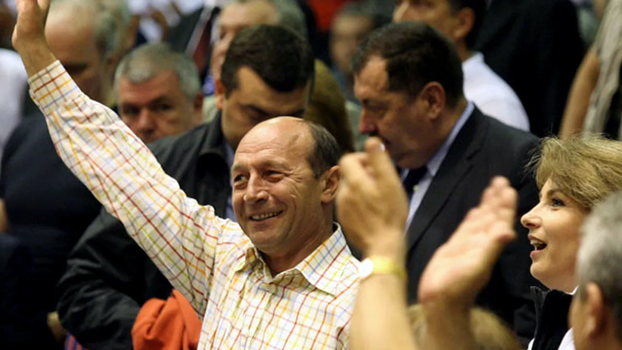 Băsescu ar putea asista la finala Oltchim-Viborg