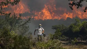 Cele mai multe incendii din Grecia au fost declanşate 