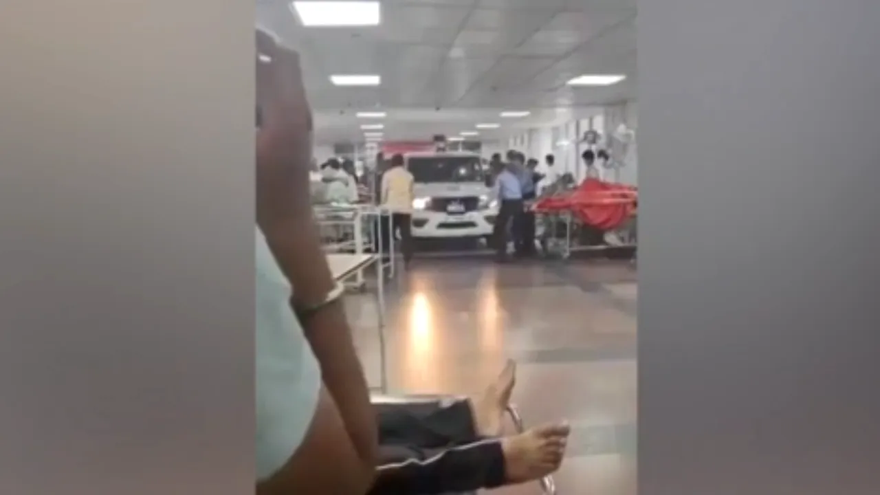 Scene suprarealiste în India: SUV-ul Poliţiei intră în spital pentru a aresta o asistentă


