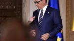 Ponta lămurește misterul Bibliei avute în timpul dezbaterii prezidențiale: „Nu e Biblia mea”