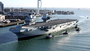 Un membru al Marinei Regale din Marea Britanie este acuzat de „spionaj pentru o putere străină”
