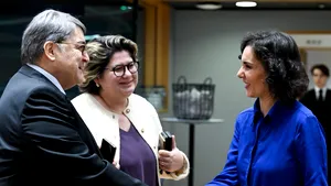 Ministrul de Externe Emil Hurezeanu, întâlnire cu comisarul european pentru Extindere, Marta Kos