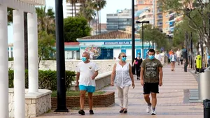 Spania: masca obligatorie pe stradă, începând de la vârsta de 6 ani. Anunţul guvernului iberic