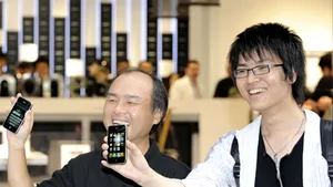 iPhone 3G, lansat în premieră mondială (Galerie Foto)