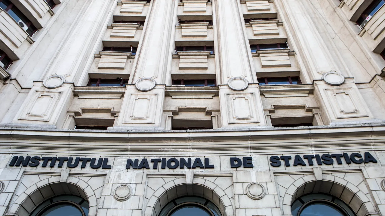 Rata şomajului în luna septembrie a fost de 5,4%, similară cu cea din august. Rata şomajului în rândul tinerilor rămâne la un nivel ridicat