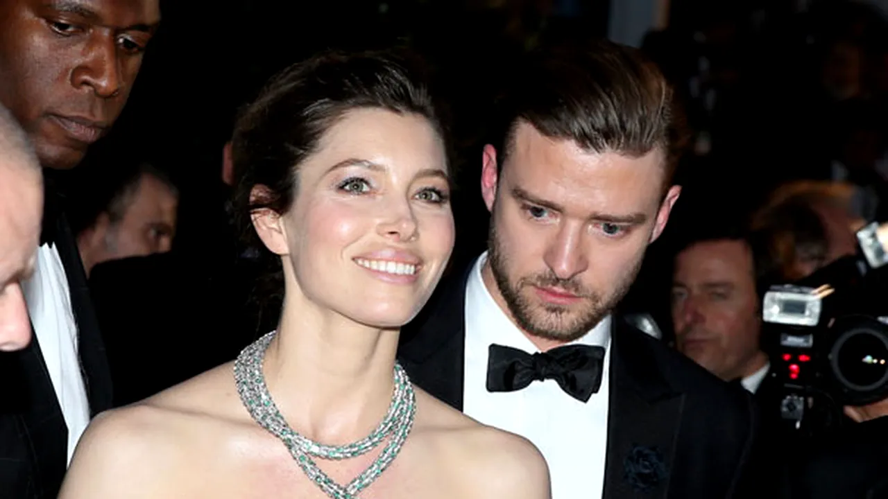 Justin Timberlake şi Jessica Biel au angajat doi bărbaţi gay ca bone pentru fiul lor