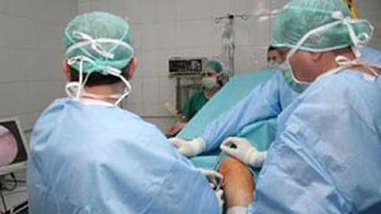 Romanian Doctors Push For Wage Hikes
