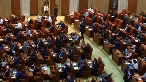 USR le oferă flori şi scrisori femeilor din PSD şi ALDE