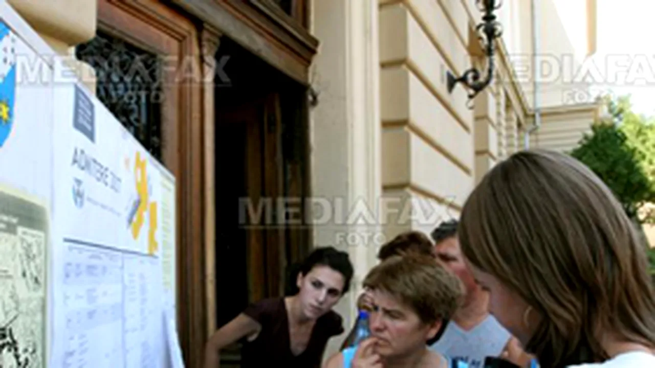 Aproape 34.000 de candidaţi la facultăţile Universităţii din Bucureşti: 13 pe loc la Mate-Info