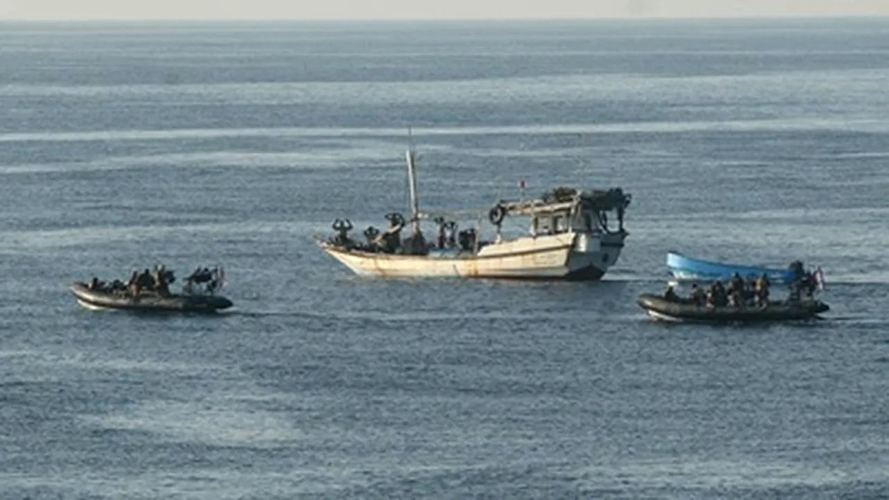Pentagonul consideră că abordarea militară este inadecvată în faţa pirateriei