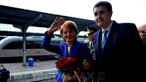 Principele Radu, la inaugurarea Salonului Regal din Bucureşti: Trecutul şi prezentul consolidează viitorul României - FOTO