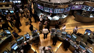 EXCLUSIV Trader: Până la alegerile din Marea Britanie, lira şi euro vor cunoşte oscilaţii puternice. Atentatele de la Londra au avut un efect temporar