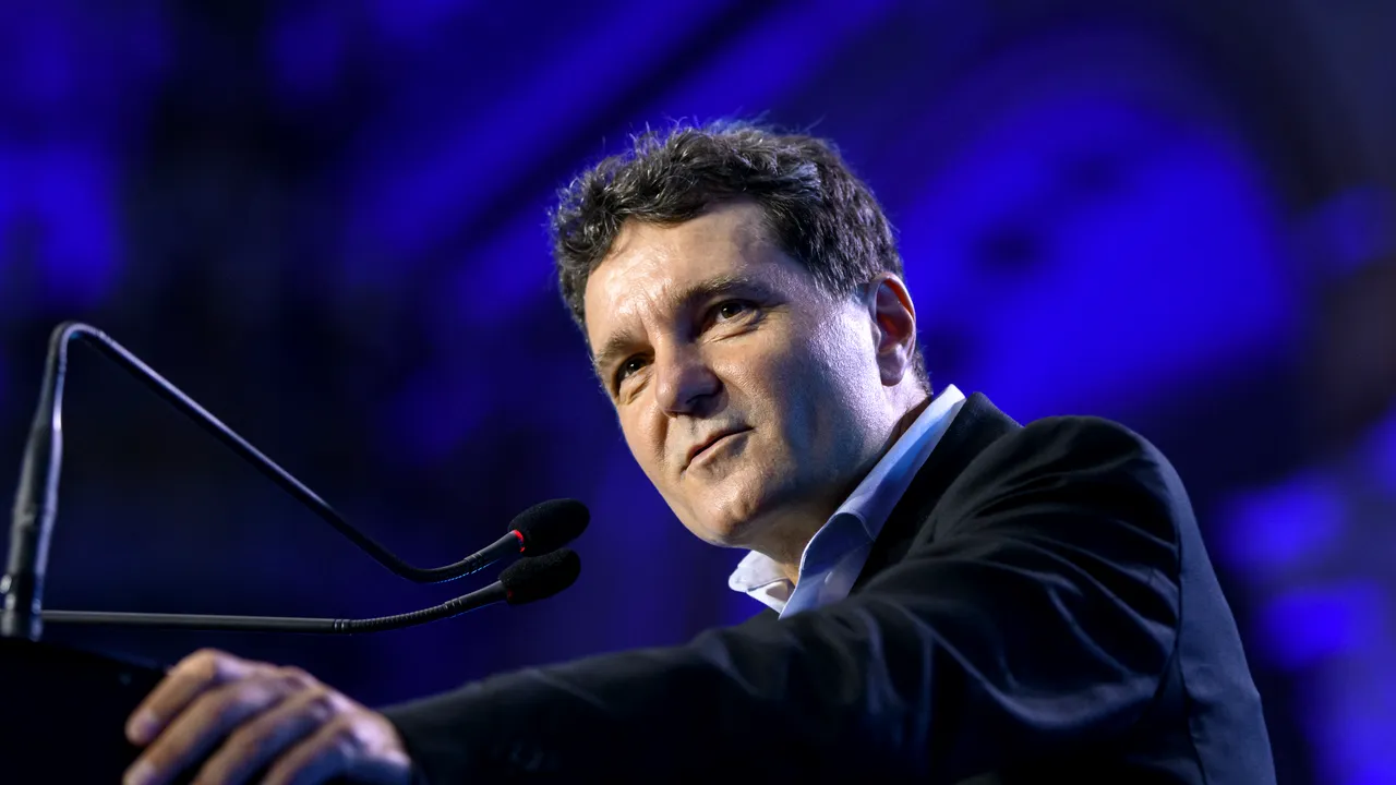 Nicuşor Dan: România are nevoie de un preşedinte de dreapta
