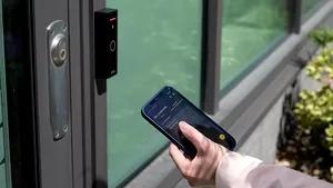 Cititor Bluetooth® pentru acces mobil convenabil şi flexibil