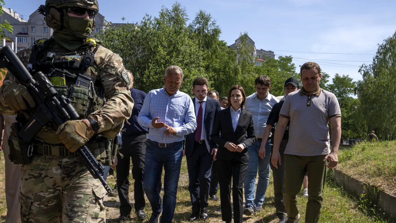 Maia Sandu, la Kiev: Am văzut cu ochii mei case arse, blocuri distruse de rachete