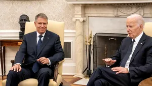Iohannis, discuţie cu Biden despre şefia NATO: Am decis să continuăm dialogul