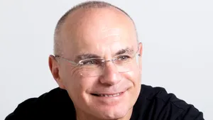 COMENTARIU Lelia Munteanu: 7 octombrie - povestea unui eşec grotesc