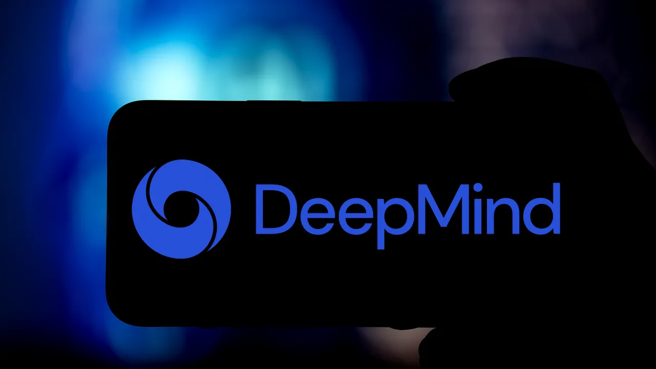 Google DeepMind şi BioNTech construiesc asistenţi de laborator cu inteligenţă artificială pentru cercetare ştiinţifică