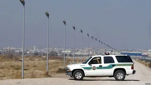 Peste 1.000 de imigranţi au trecut cu forţa din Panama în Costa Rica, în drumul spre Statele Unite