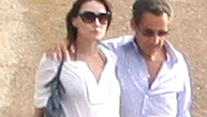 Vezi aici primele fotografii cu Carla Bruni însărcinată!