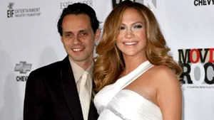 Jennifer Lopez a născut un băieţel şi o fetiţă