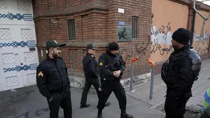 Un mort şi mai mulţi răniţi după un atac asupra unui locaş de cult şiit din Iran