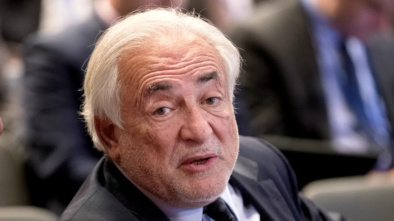 Netflix face un documentar despre controversatul fost şef al FMI Dominique Strauss-Kahn, acuzat de agresiune sexuală şi tentativă de viol