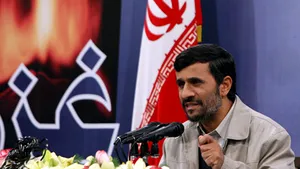 Ahmadinejad va candida pentru un nou mandat de preşedinte