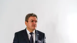 Universitatea din București cere candidaților la prezidențiale să semneze o Declarație pentru democrație și valori europene