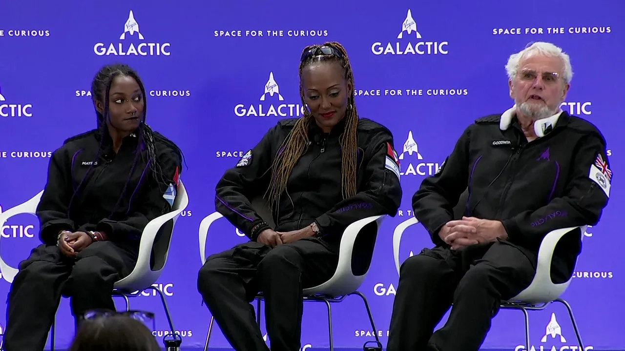 Virgin Galactic bate recorduri multiple după o călătorie spaţială istorică. ,,Am aşteptat 18 ani această călătorie