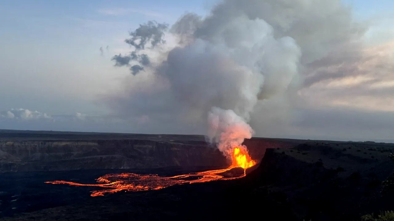 Vulcanul Kilauea, din Hawaii, a reînceput să erupă, pentru a 31-a oară din decembrie