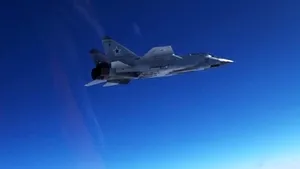 Rusia a ridicat de la sol un avion de luptă pentru a escorta o aeronavă americană de recunoştere