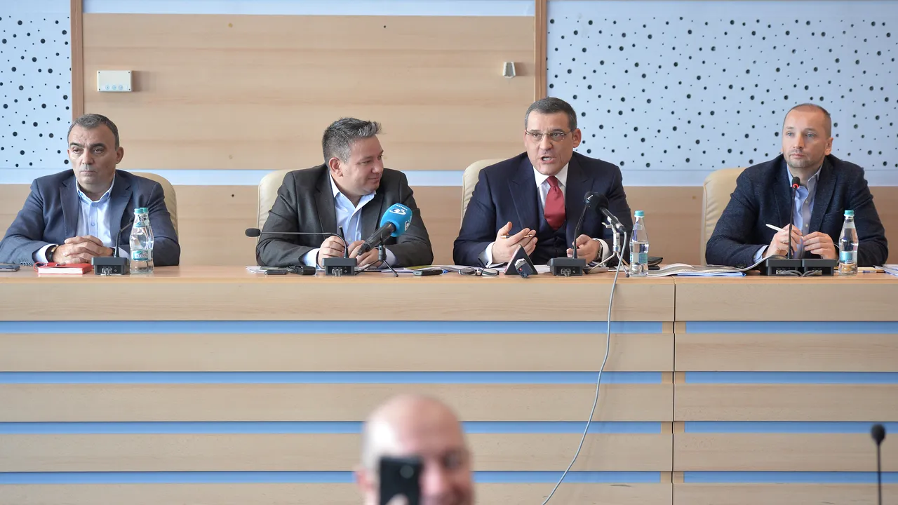 Altercaţie între doi PSD-işti la Consiliul General. Viceprimarul şi primarul Sectorului 6, bătaie într-un birou din Primărie